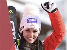 Anna Veithová se raduje, poprvé po váném zranní kolena vyhrála závod...