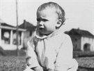 Malý John McCain na snímku z roku 1937. Vyrstal na mnoha vojenských základnách...