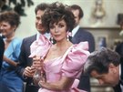 Joan Collinsová v seriálu Dynastie (1981)