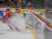 Momentka z duelu prvoligových hokejistů Českých Budějovic (žlutá) a Prostějova
