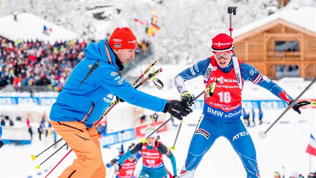 Veronika Vtkov v zvodu biatlonistek ve francouzskm Annecy.