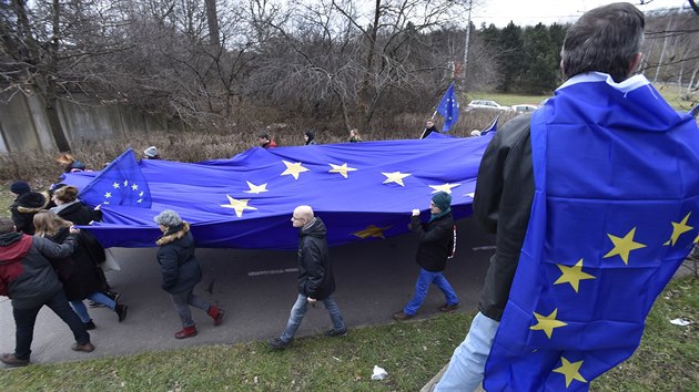 Demonstrace proti konferenci evropskch protiimigranch stran (16. prosince 2017)