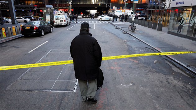 Na Manhattanu vybuchla nálož v prostorách autobusového terminálu, zranila několik lidí (11. prosince 2017)