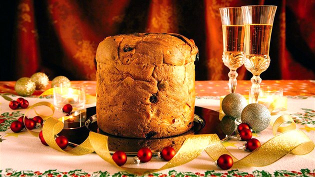 Kad rok se v cel Itlii prod zhruba 120 milion kus panettone, dal...