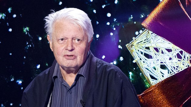 Filmov� a televizn� re�is�r Hynek Bo�an v kulturn�m magaz�nu Za sc�nou