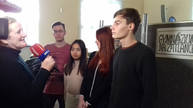 Studentsk prezidentsk volb na praskm gymnziu Na Zatlance (12.12.2017).
