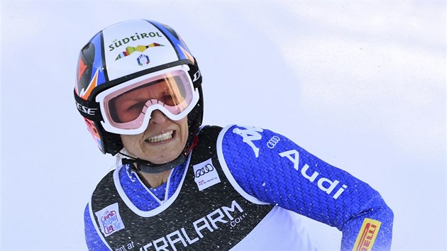 Zklaman Manuela Mlggov v cli obho slalomu v Courchevelu.