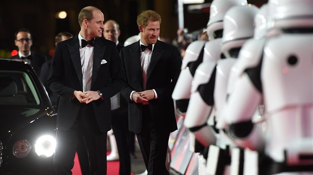 Princ William a princ Harry na premiéře filmu Star Wars: Poslední z Jediů (Londýn, 12. prosince 2017)