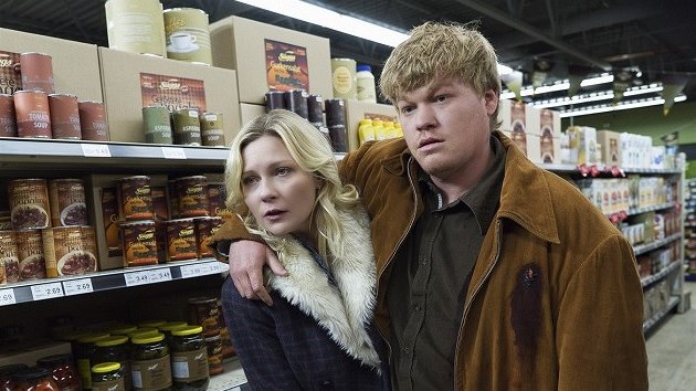Kirsten Dunstov a Jesse Plemons v serilu Fargo (2015)