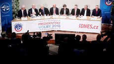 Debata osmi prezidentských kandidát o obran, bezpenosti a zahraniní...