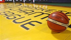 Basketbalová Liga mistr se hraje také v hale Arisu Solu.