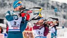 STOJKA. Ukrajinská biatlonistka Olena Pidhru�ná b�hem st�elby ve �tafet� v...