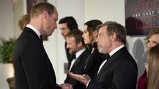 Princ William a Mark Hamill na evropské premiée filmu Star Wars: Poslední z...