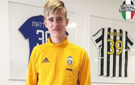 estnáctiletý Nicolas Penner pestoupil do Juventusu Turín.