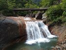 Vodopády podél serpentin k Ubayu Onsen