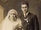 Svatební foto Frantika a Miroslavy Lehkých z roku 1927.