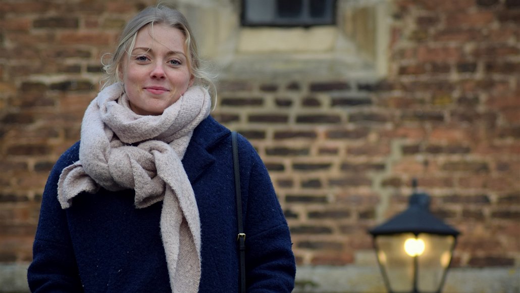 Emilie Kjellerupová, studuje �urnalistiku na University of South Wales, pochází...