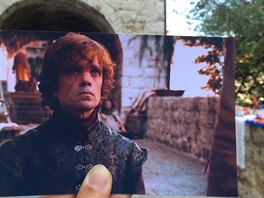 Hra o trny - Tyrion Lannister na ulici v Dubrovníku