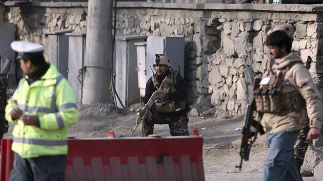Afghnsk bezpenostn sloky v ulicch Kbulu (25. prosince 2017)