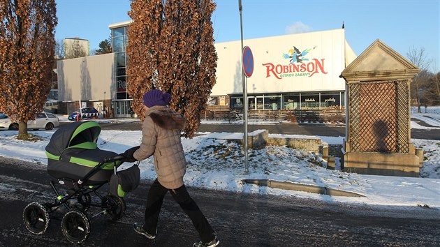 Centrum Robinson stoj hned vedle pamtnku krlovsk psahy.