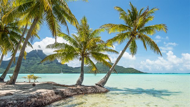 Ostrov Bora Bora pat prvem k nejhezm mstm na Zemi.