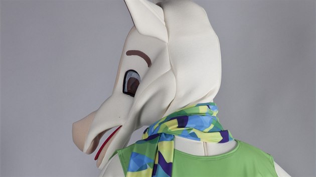 Bílá klokanice, maskot Her zimní olympiády dětí a mládeže v Pardubickém kraji.