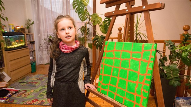 „To bude králíkárna se zvěří,“ říká šestiletá Kamila Kopecká, která měla nedávno v Olomouci výstavu svých obrazů.
