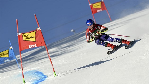 Mikaela Shiffrinov bhem obho slalomu v Lienzu.