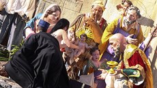 Polonahá aktivistka Femenu se ve Vatikánu pokusila zmocnit sochy Ježíška (25....