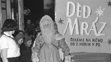 Děda Mráz v Domě pionýrů v pražském Karlíně (31.prosince 1951)