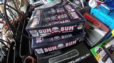 Na trnici v Chebu prodávají zakázanou pyrotechniku