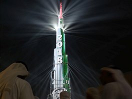 Nejvy mrakodrap svta Burd Chalfa v Dubaji vt pchod novho roku 2018 v...