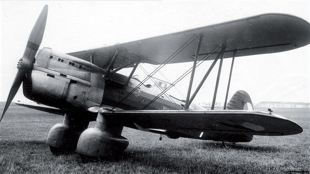 Prototyp vojenského dvoumístbého dvouplošníku Praga B.H.36