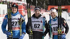 Ti nejlepí z druhé etapy Tour de Ski. Zleva: Poltoranin, Cologna, Sundby.