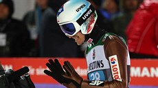 Polský skokan na ly�ích Kamil Stoch vyhrál úvodní závod Turné �ty� m�stk� v...