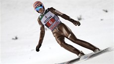 Polský skokan na lyích David Kubacki skonil v Oberstdorfu tetí.