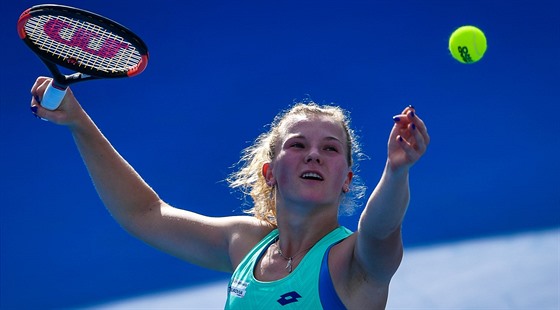eská tenistka Kateina Siniaková na turnaji v en-enu.