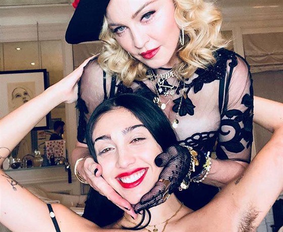 Madonna a její dcera Lourdes bhem Silvestra 2017