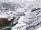 Satelitní pohled na snhovou boui nad severovýchodem USA (6. ledna 2018)