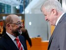 Pedseda CSU Horst Seehofer a éf SPD Martin Schulz (7. ledna 2018)