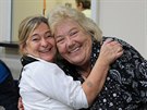 Irene Hicksová (vpravo) s kamarádkou na jednom z bingo veer. (29.12. 2017)