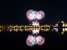 Prahu ozářil 1. ledna 2018 v podvečer tradiční novoroční ohňostroj. (1. ledna...