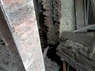 V bývalém mariánskolázeském hotelu Kavkaz se zítila ást stropu.