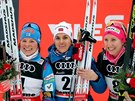 Norka Heidi Wengová (uprosted) vyhrála závod Tour de Ski v bhu na lyích. Na...