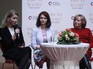 Michaela Hoejí Horáková, Monika Hilerová a Klára Fischerová pi debat...