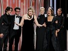 Režisérka Greta Gerwigová přebírá cenu za nejlepší komedii Lady Bird