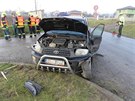 Silně opilý řidič nezvládl na Olomoucku jízdu a narazil do božích muk, která...