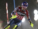 Mikaela Shiffrinová míí pro vítzství ve slalomu Svtového poháru v Záhebu.