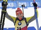 Slovenská biatlonistka Anastasia Kuzminová slaví vítzství ve sprintu v...