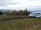 Policist� v �ter� roz���ili p�tr�n� na �ir�� okol� zahr�dk��sk� kolonie.